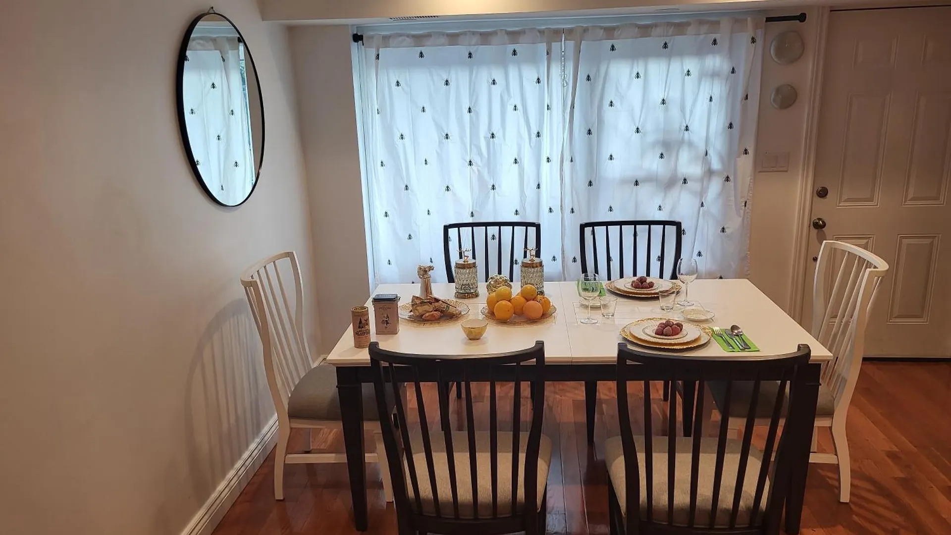 Downtown Toronto House Central 2Bed 2Bath Subway Free Parking Vila
