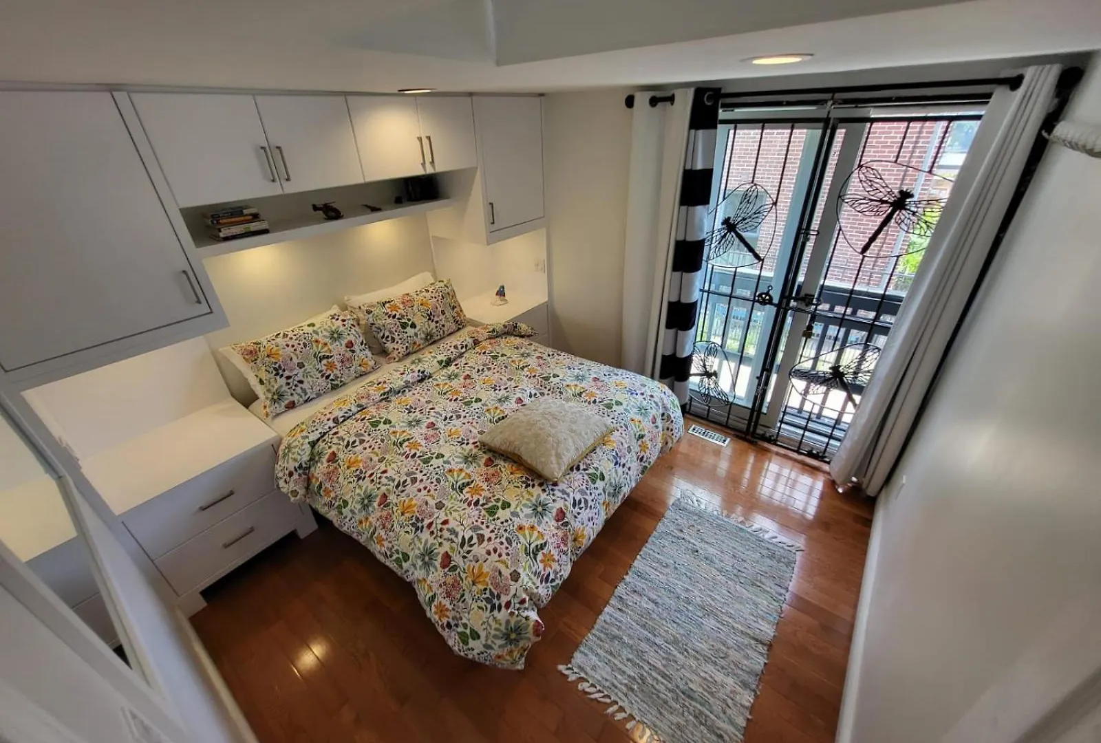 Downtown Toronto House Central 2Bed 2Bath Subway Free Parking 0*,